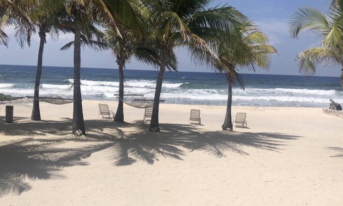 West End Haus | Luxuriöses Strandhaus am schönsten Strand von Cayman Brac! Urlaub auf deine Art!