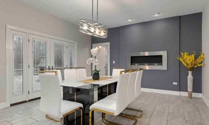 Fox Valley Haus | Luxury Bliss: Opulent 5BR/3.5BA Delightful Escape