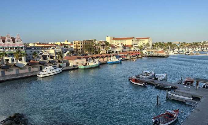Oranjestad Eigentumswohnung | Luxury Condo in Oranjestad (Harbour House)
