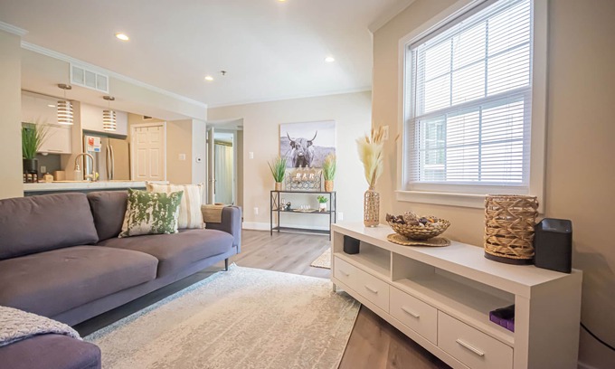 McLean Eigentumswohnung | Luxury condo in Tyson’s Corner! Amazing location