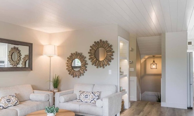 Grand Haven Haus | Luxury Downtown Condo w/ Channel Views!