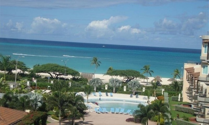 Eagle Beach Eigentumswohnung | Luxus, Eagle Beach Front 2BR, Penthouse Private Dachterrasse