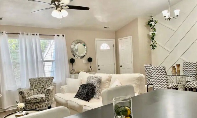 Western Branch North Haus | Luxury Gem in Western Branch!