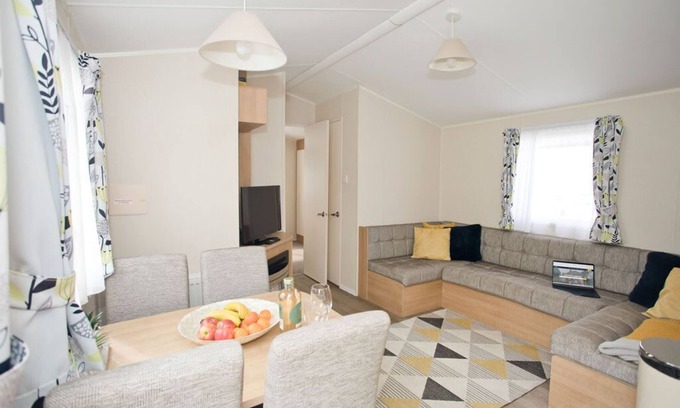 Ringwood Skihütte | Luxury holiday retreat set within Oakdene Forest