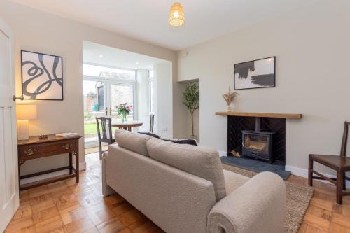 Aberdare Haus | Luxury Home in Penderyn - Waterfall Country