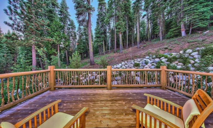 Tahoe City Haus | Luxury home next to Truckee River! Bike to Tahoe City and down the West Shore