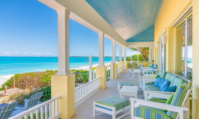 Tar Bay Haus | Luxus-Haus am unberührten Sandstrand mit Wasserspielzeug und allen 5-Sterne-Bewertungen!