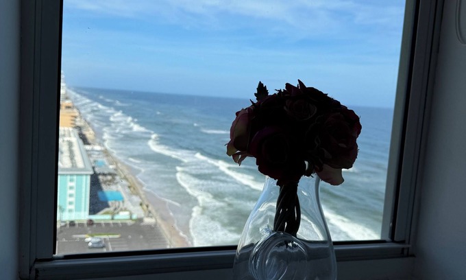 Holly Hill Eigentumswohnung | Luxury in Daytona Beach! 3 BR, 3 Bath Beachfront Condo. 15th flr Views!