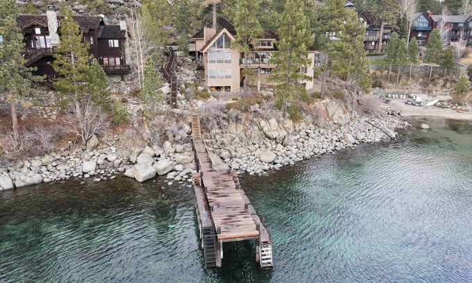Glenbrook Haus | Luxury Lakefront Lake Tahoe Rental & Dock