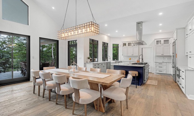 South Pond Shores Haus | Luxury living near Sunday River