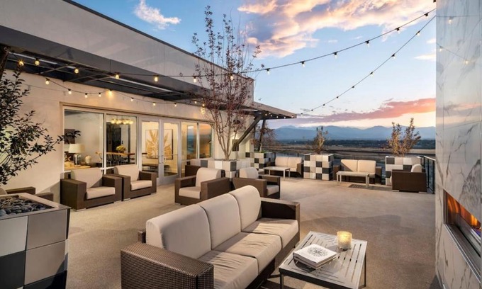 Draper Wohnung | Luxury Living with Resort Amenities King bd Queens bd Sofa bd GymPoolHot Tub Fast WiFi