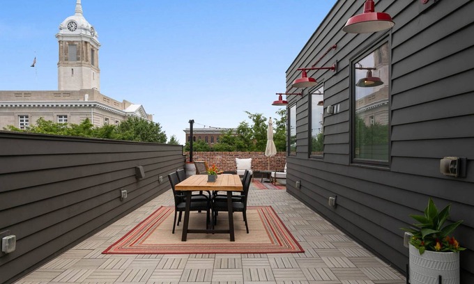 Downtown Wohnung | Luxury Loft in Downtown Columbia with Rooftop Terrace