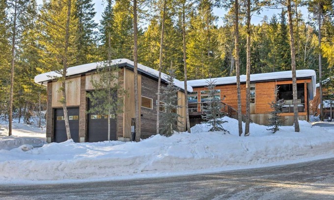 Alpine Haus | Luxury Mountainside Chalet - 35 Mins from Jackson, WY