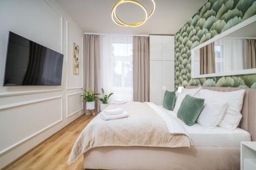 Marianske Lazne Wohnung | Luxury New Apt near the Colonnade with Parking & 4 min to the center - near the forest
