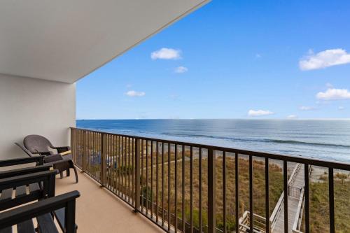 Cherry Grove Beach Wohnung | Luxury Oceanfront Condo with Pools, Hot Tub, Gym & Grill by myBeach Vacation Rentals