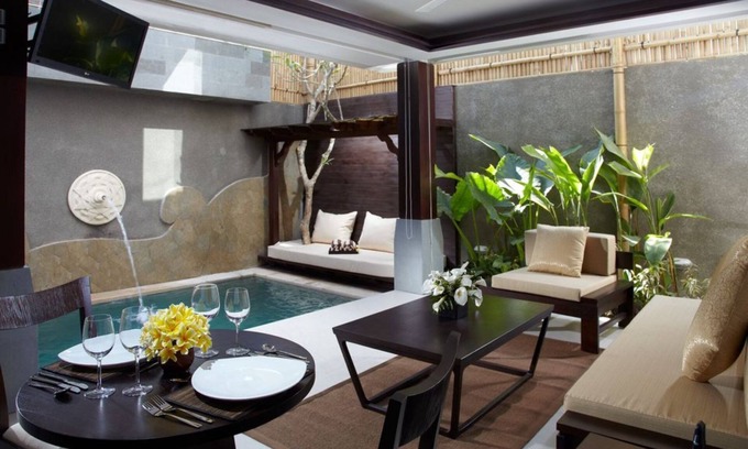 By Pass Ngurah Rai Villa | Luxuriöse tropische Villa in Nusa Dua, nur 15 Autominuten von Jimbaran Bali entfernt