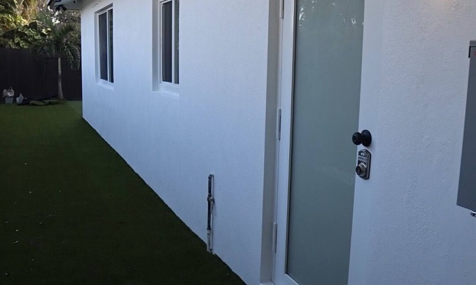 North Lauderdale Wohnung | Luxury Unit A