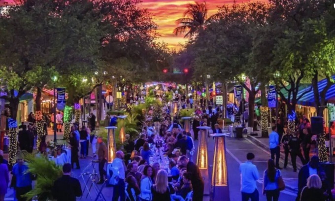 Delray Beach Haus | Luxury Villa 4 bedroom Ensuites with guest house and heated pool