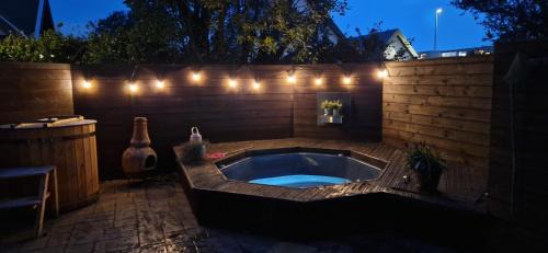 Hafnarfjordur Villa | Luxury Villa, hot & cold tub for 8 person