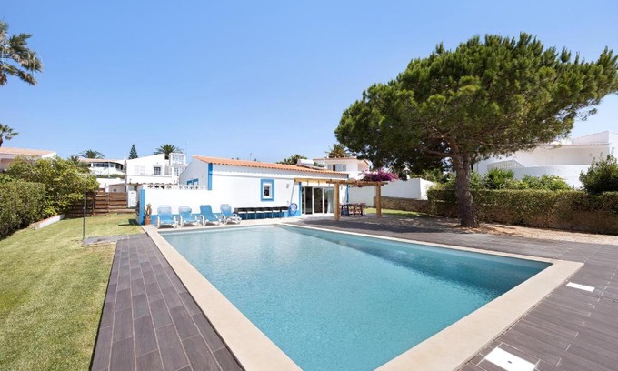 Luz Villa | Luz 26 Moderna