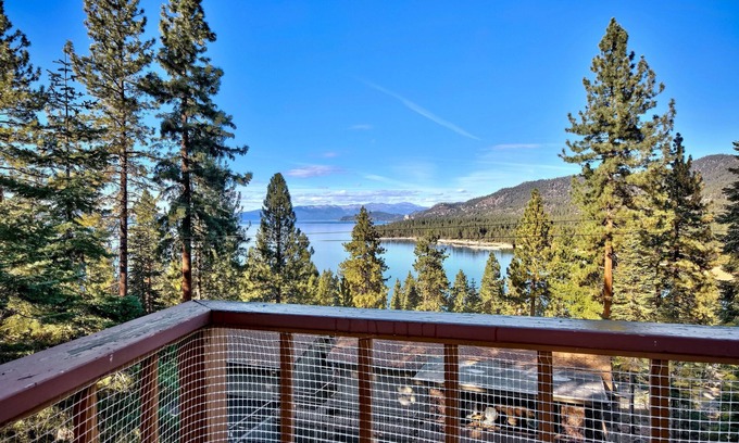 Zephyr Cove Kabine | LX007 Skyfall lakeview house with dry sauna close to Edgewood