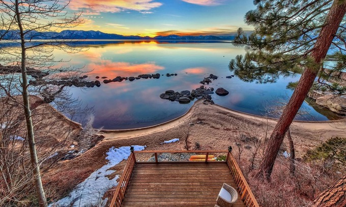 South Tahoe Villa | Lx20 lake tahoe private beach lakefront