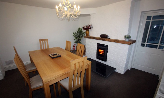 Lymm Haus | Lymm Cottage