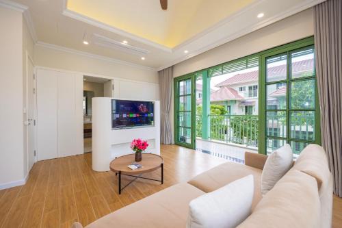 An Thoi Villa | LYNS Villa Tropical - Private Pool- Khem Beach Phu Quoc