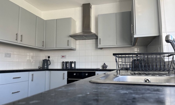 Sutton-in-Ashfield Haus | M1 Link 3 bed house up to 5 ppl parking,wifi