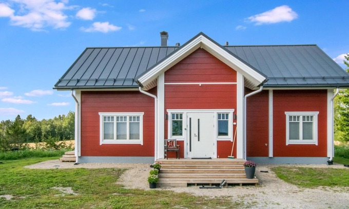 Pieksamaki Haus | Maalaistalo Sipilä by Interhome