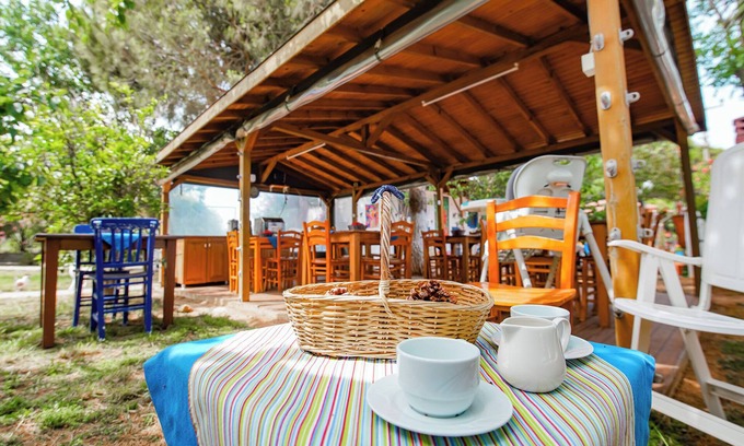 Bozcaada Hotel | MADAM AFRODİT KONUKEVİ