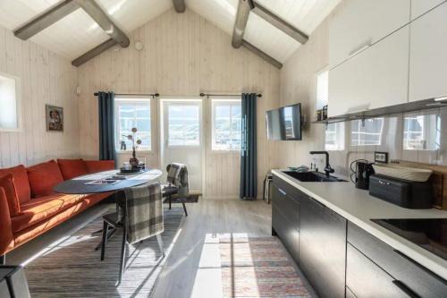 Moskenes Haus | Madelhea Cabin- Seaview Lodge