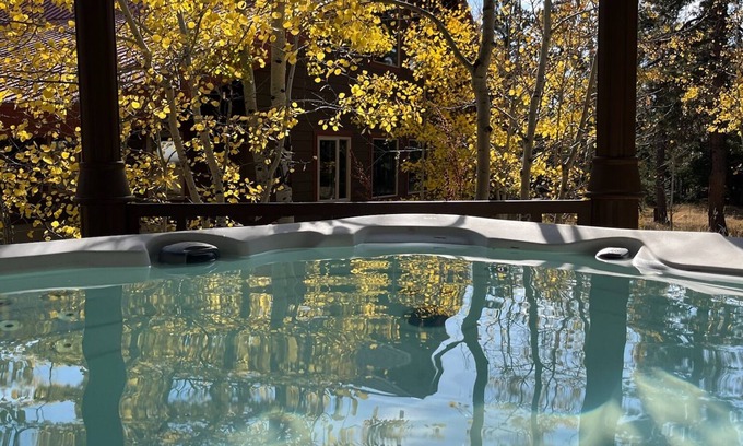Ward Haus | Magical Forest Nest with Hot Tub + Hiking Trails