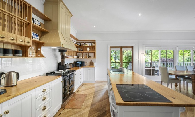 Lucaston Haus | Magical Lucindale - 4 Bedroom House