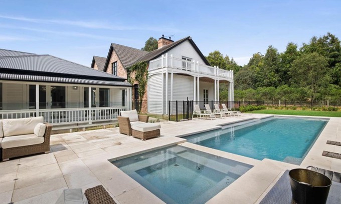 Torquay Haus | Magnificence on Scorpio