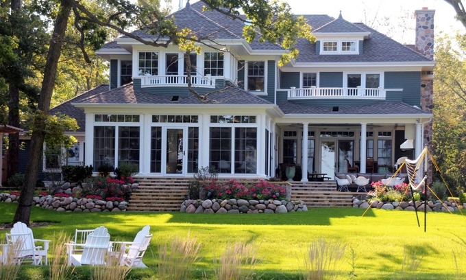 Oconomowoc Lake Haus | MAGNIFICENT OCONOMOWOC LAKE HOME ERWARTET SIE!