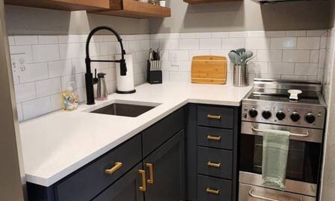 Driver Haus | Mahase Guest House at The Refuge