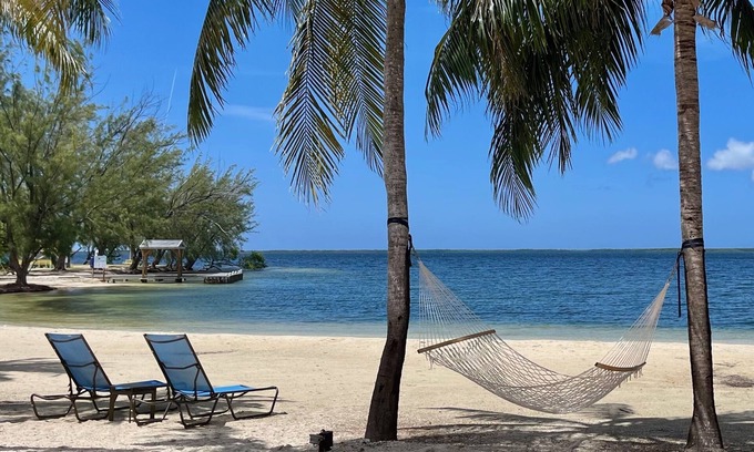Rum Point Eigentumswohnung | "Mai Kai" Recently renovated Oceanfront Ground Floor Condo - Kaibo Yacht Club II