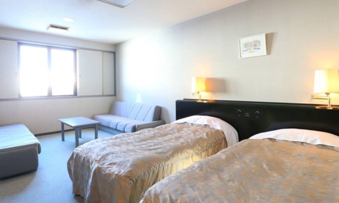 Madarao Mountain Resort Hotel | Main building Westernstyle twin room 20 square / Iiyama Nagano