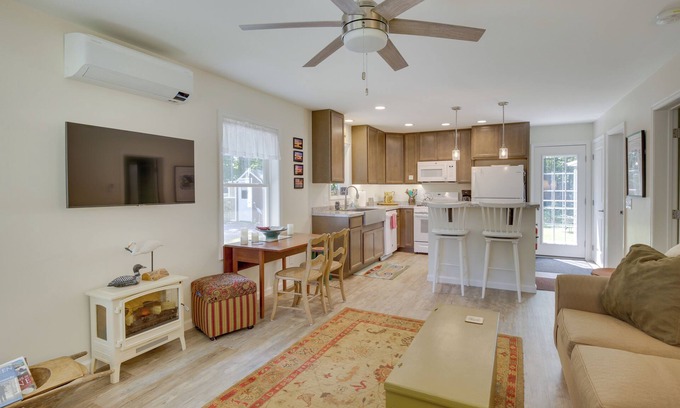 Augusta Hütte | Maine Cottage w/ Dock & Kayaks, Near Augusta!