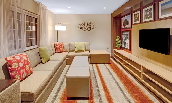 Wheeling Hotel | MainStay Suites Northbrook Wheeling