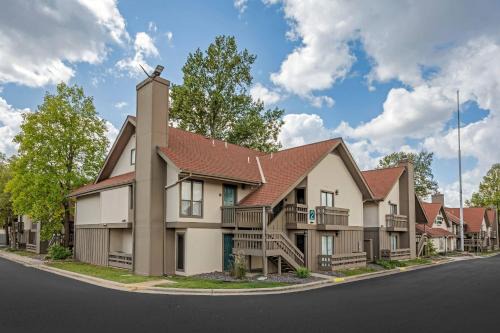 Springfield Hotel | MainStay Suites Springfield South - Battlefield Rd