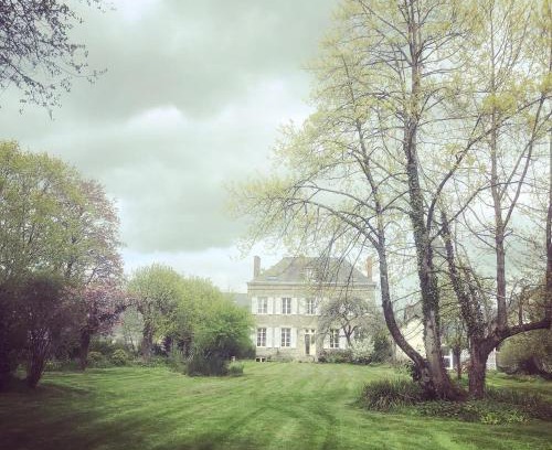 Lignieres-Orgeres Haus | Maison d'hôtes La Doucelle culture et bien-être