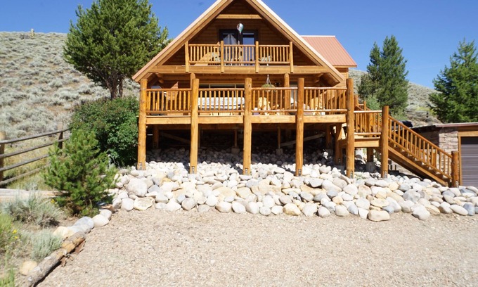 Stanley Kabine | Erinnern Sie sich an Ihr Leben und erleben Sie die Gelassenheit der Sägezahnberge!