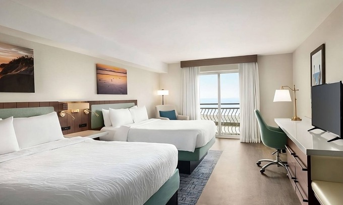 Carlsbad Hotel | Make Your Trip More Enjoyable! Outdoor Pool, Parking, Pets Allowed!