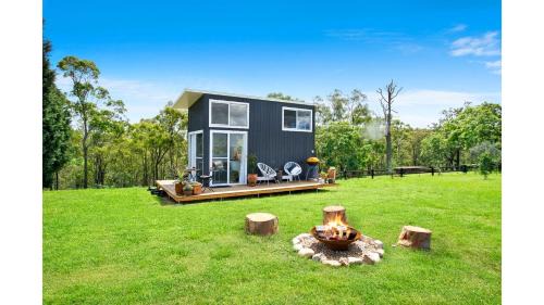 Freemans Reach Haus | Malniri Park by Tiny Away
