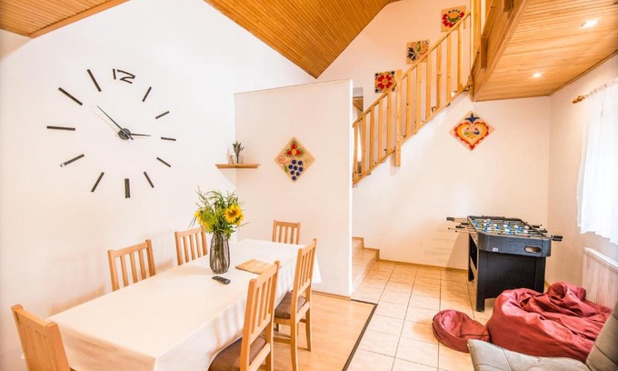 Dolni Dunajovice Haus | Malovaný dvůr