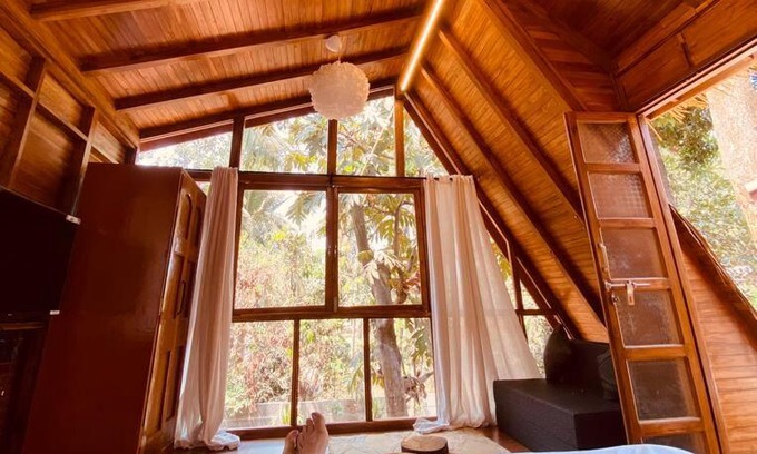 Varchi Ali Haus | Mangifera TreeHouse-Elixir beach farm-Jacuzzi-cozy