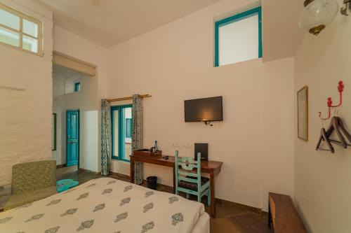 Paltan Bazaar Haus | Mango Tree Courtyard Dehradun