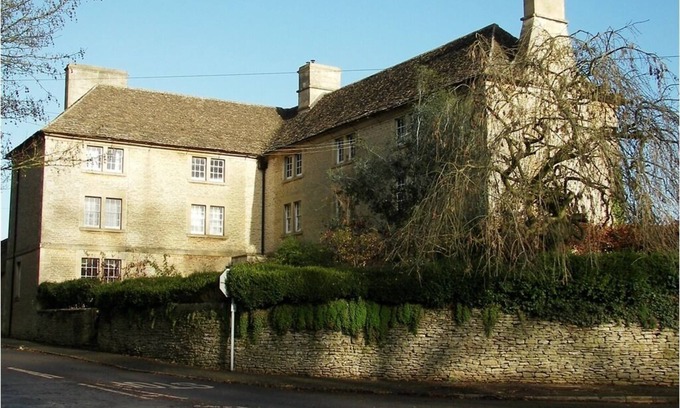 Grittleton Bed & Breakfast | Manor Farm Bed & Breakfast